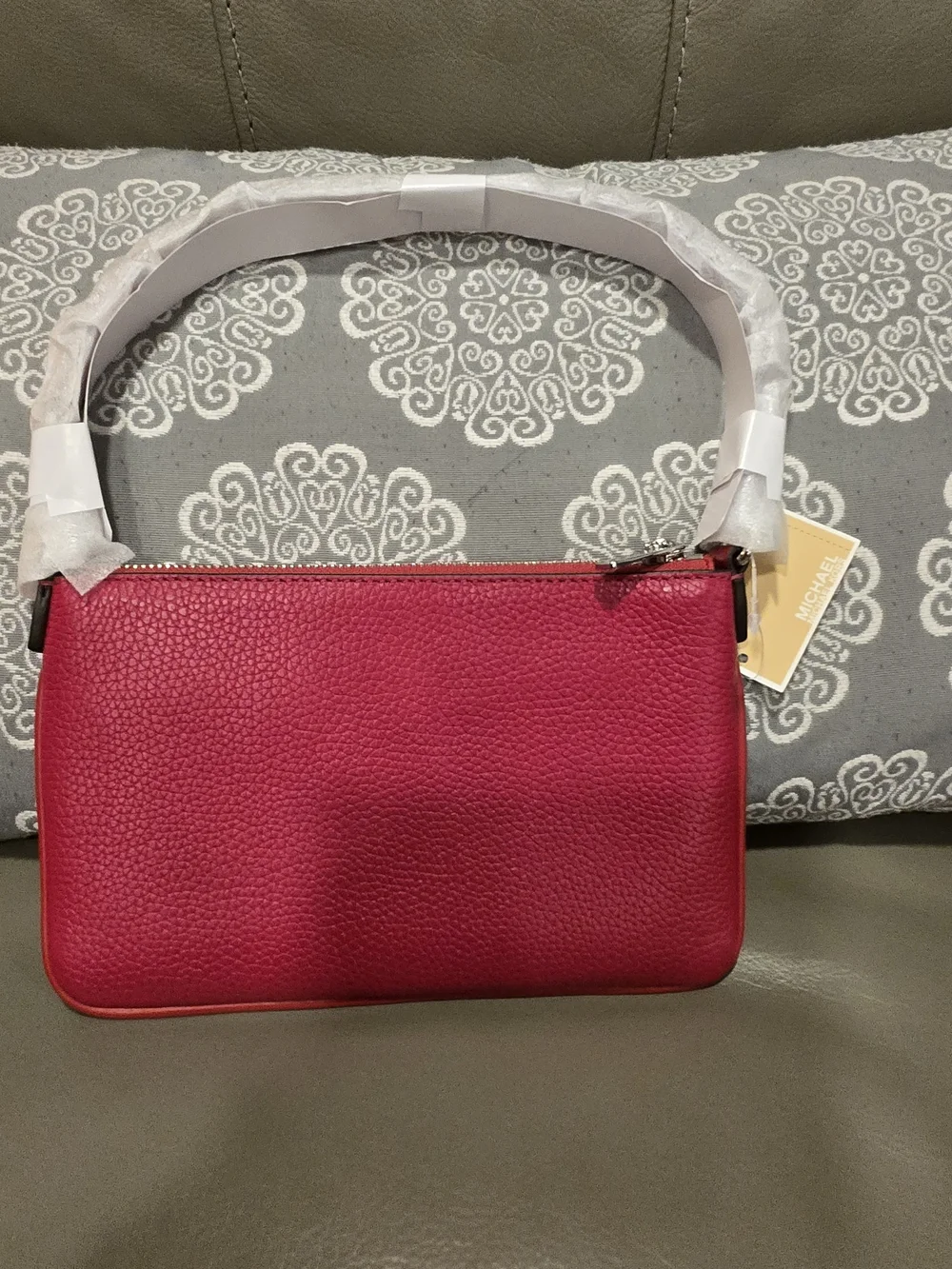 Michael Kors Pink Pebbled Leather Shoulder Bag - Picture 2 of 6